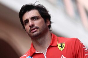Sainz, addio Ferrari: due team in pole